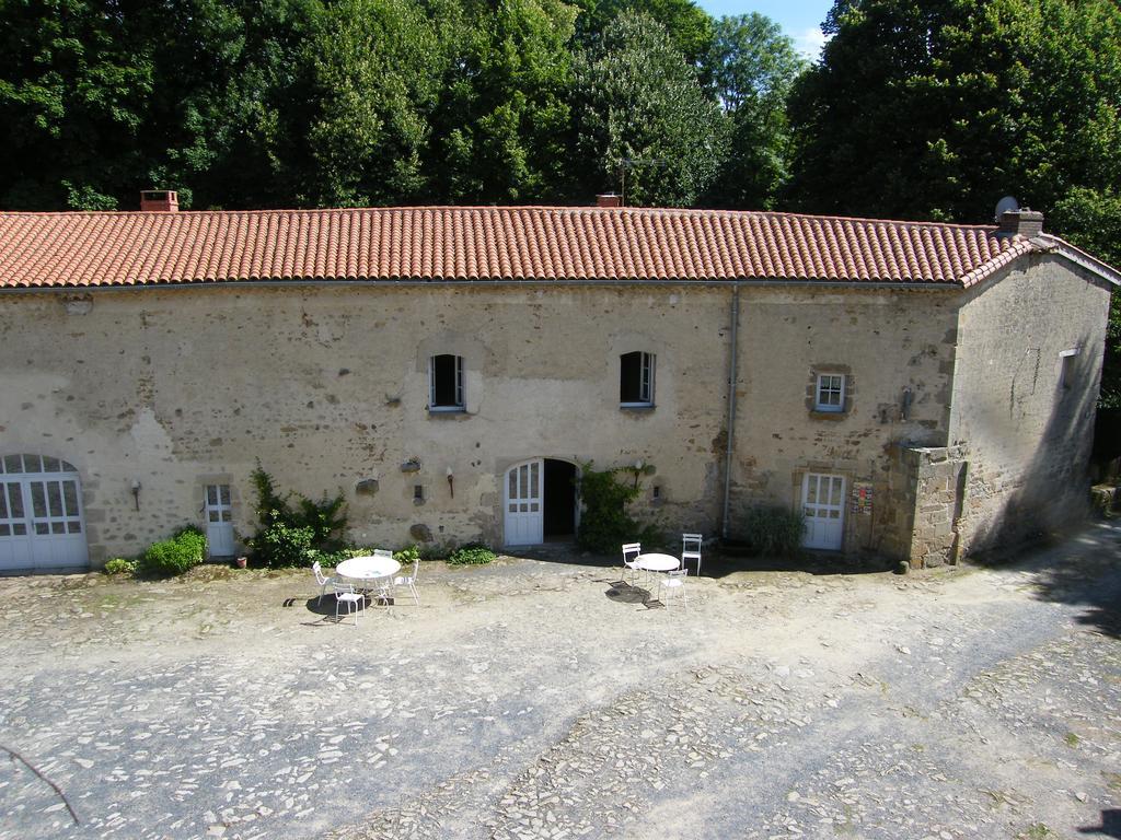 La Loge Du Chateau Saint-Dier-d'Auvergne Экстерьер фото